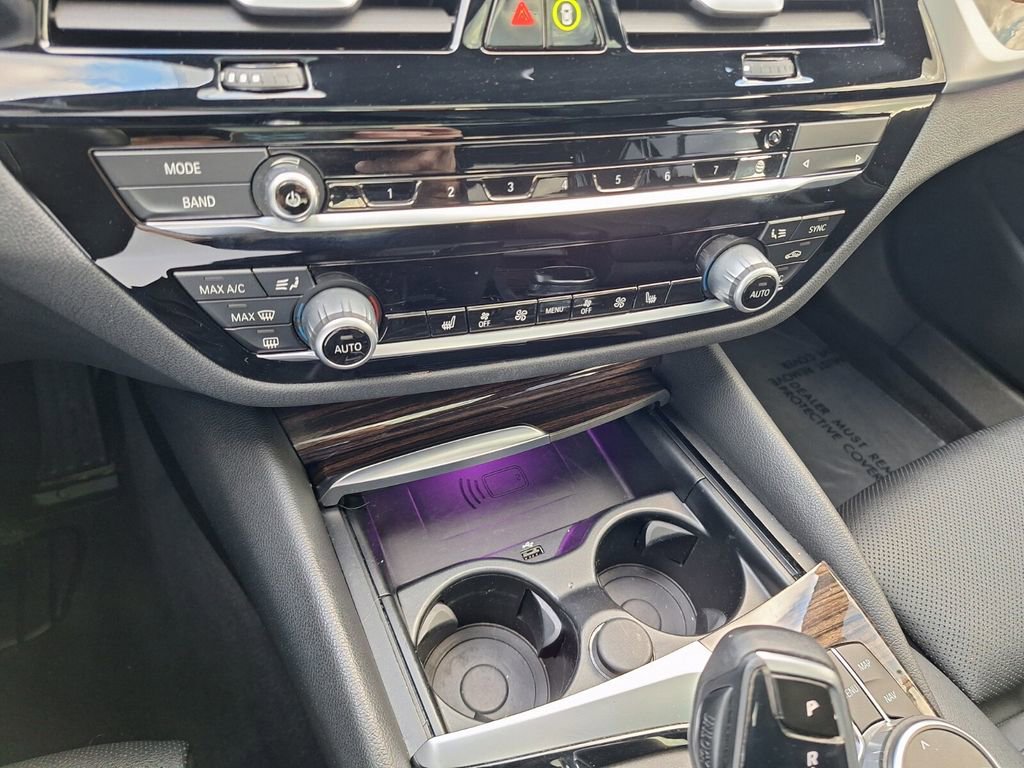 Used 2023 BMW 530i 530i w/ Premium Package image 15