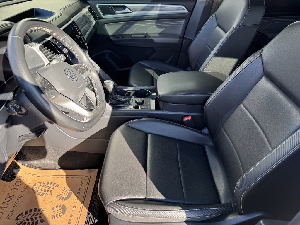 Used 2023 Volkswagen Atlas Cross Sport SE w/ Panoramic Sunroof Package image 11