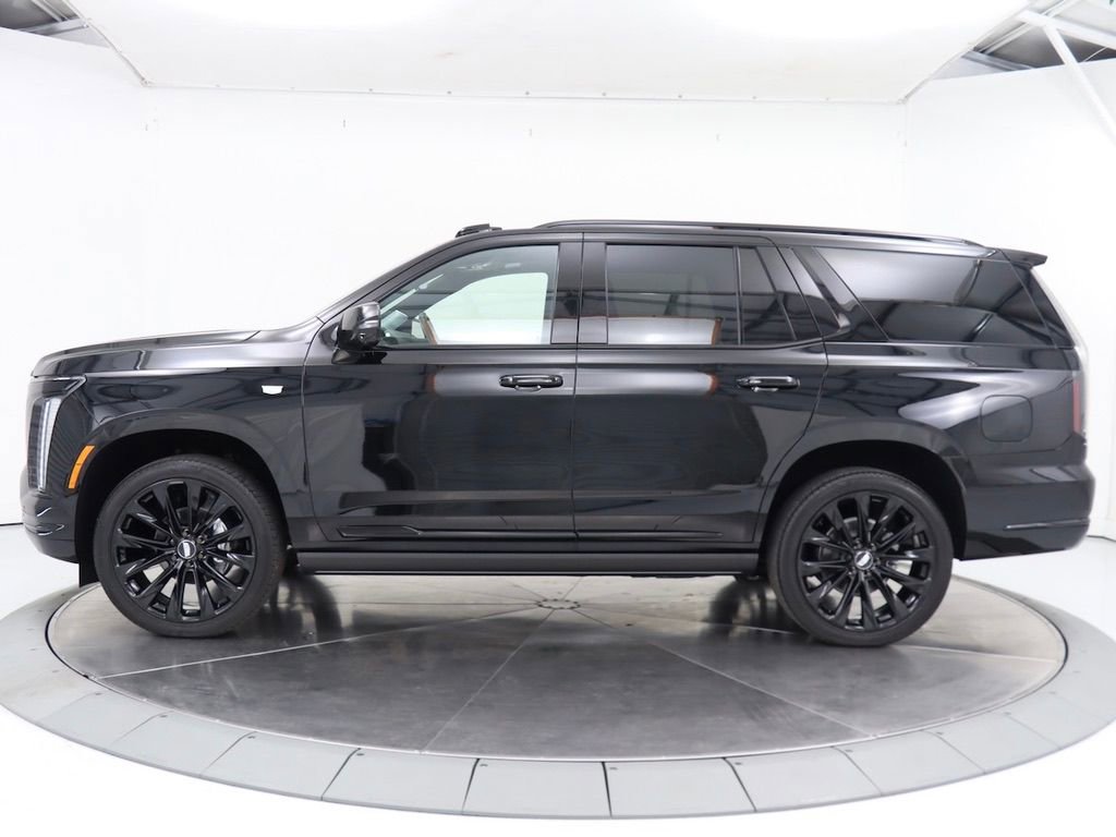 Used 2026 Cadillac Escalade Platinum Sport image 2