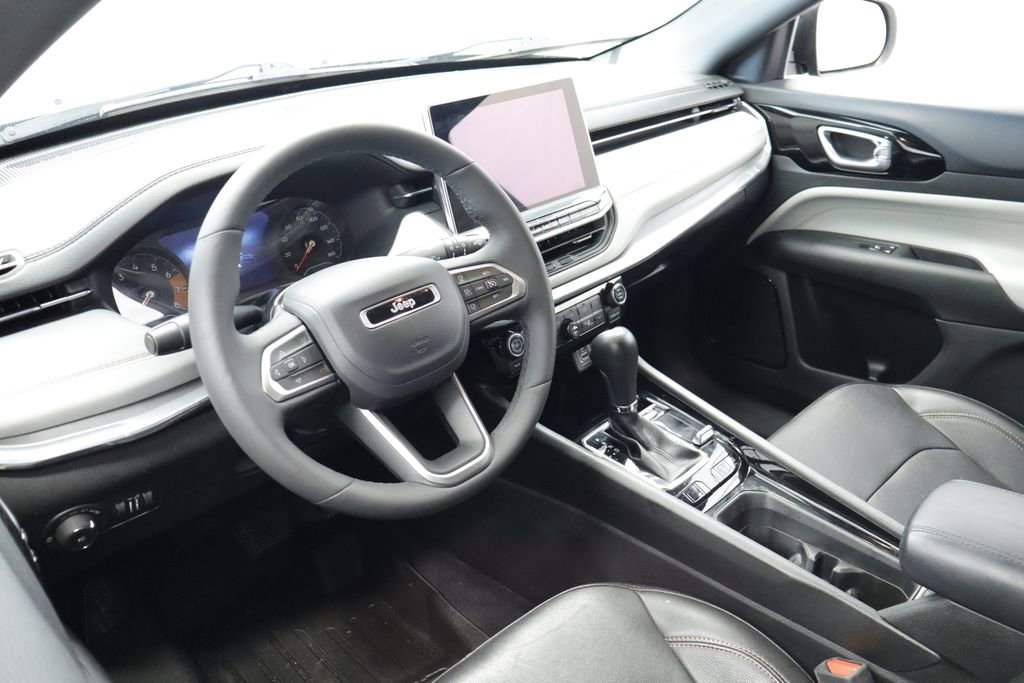 Used 2023 Jeep Compass Limited AWD/4WD image 26