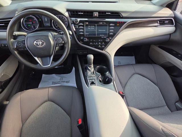 Used 2020 Toyota Camry LE w/ Sunroof Package FWD image 9