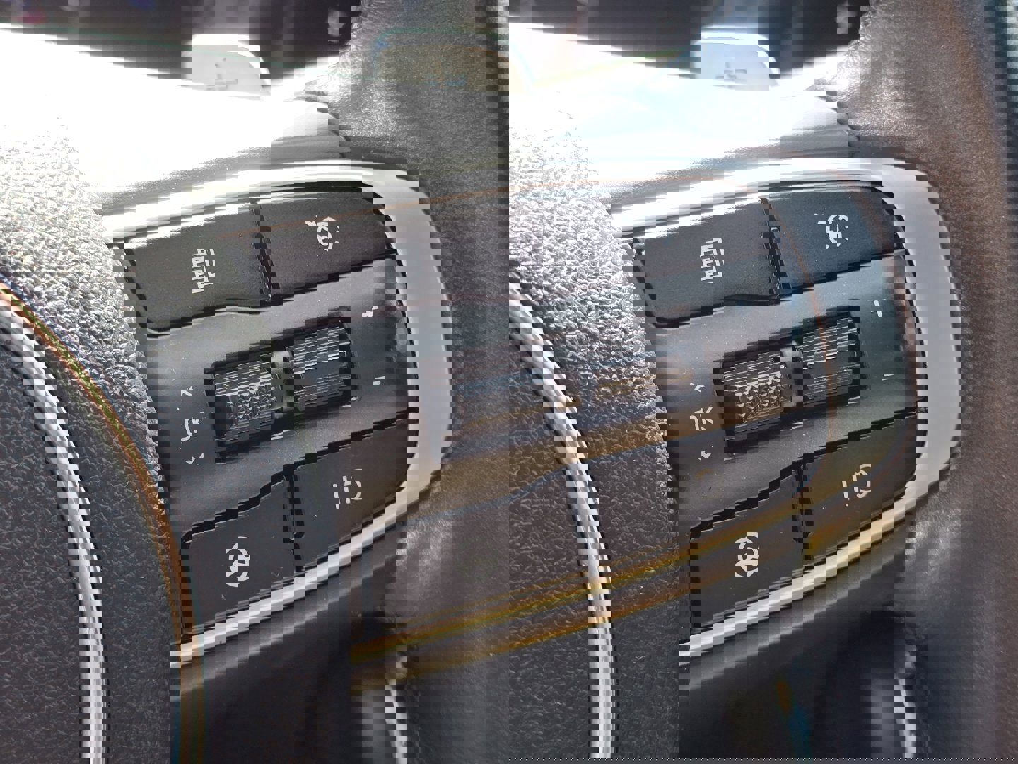 Used 2023 Kia K5 GT image 17