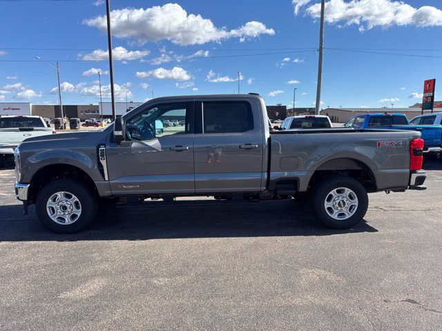 New 2026 Ford F250 XLT w/ XLT Premium Package AWD/4WD image 4