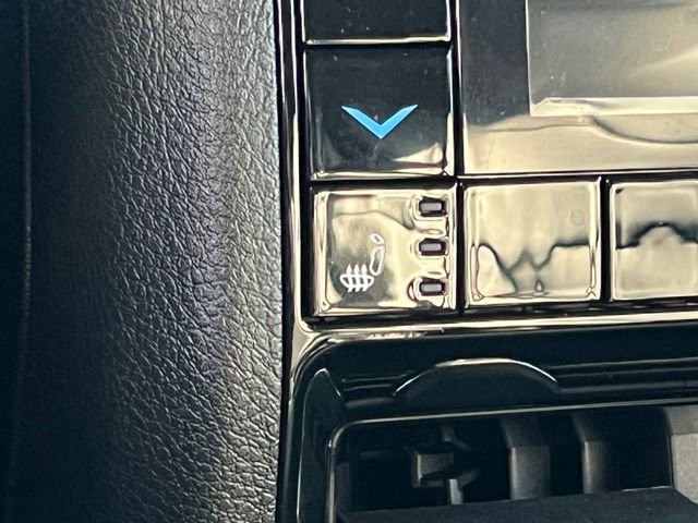 Used 2024 Jeep Grand Cherokee L Limited w/ Luxury Tech Group II image 41