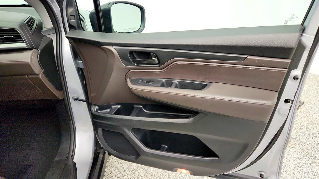 Used 2023 Honda Odyssey EX-L image 26