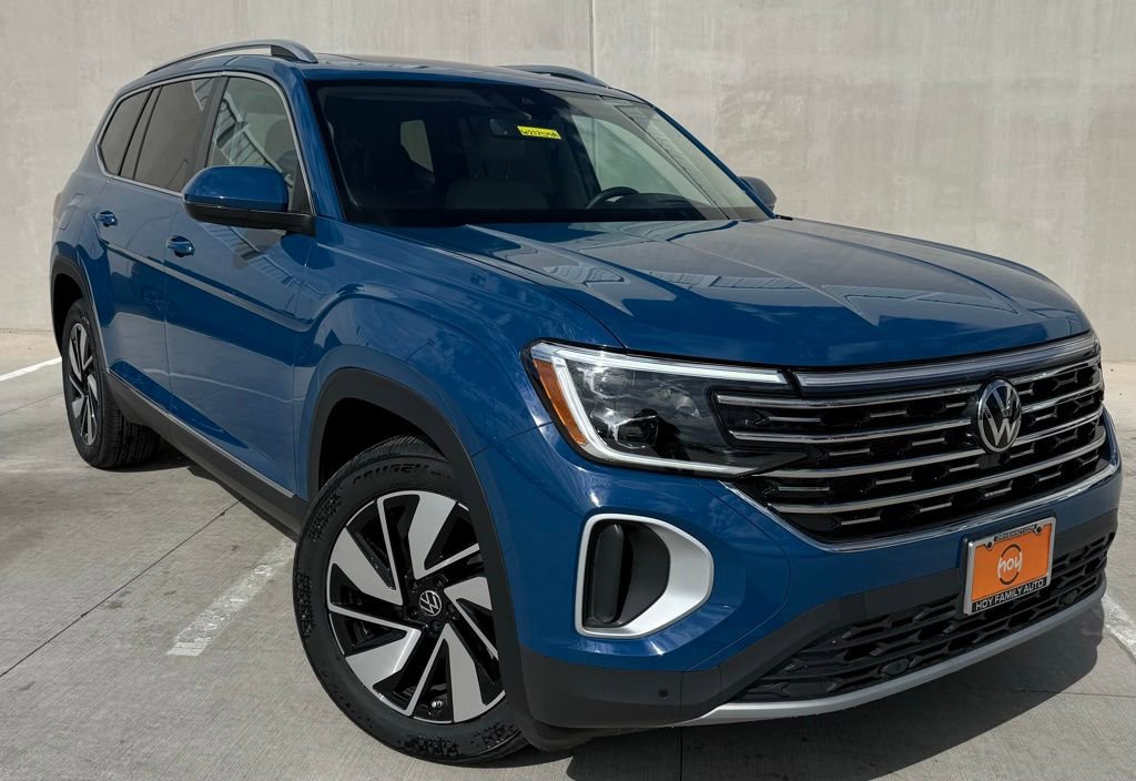 Certified 2025 Volkswagen Atlas SEL image 1