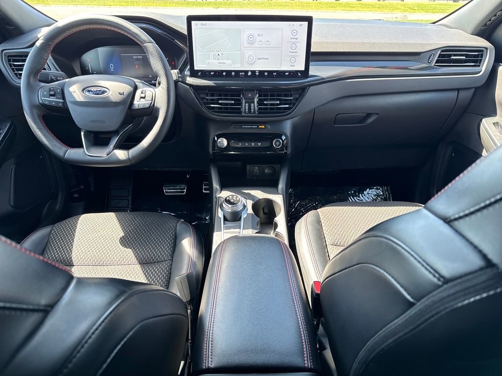 Used 2024 Ford Escape ST-Line w/ Tech Pack #1 AWD/4WD image 17