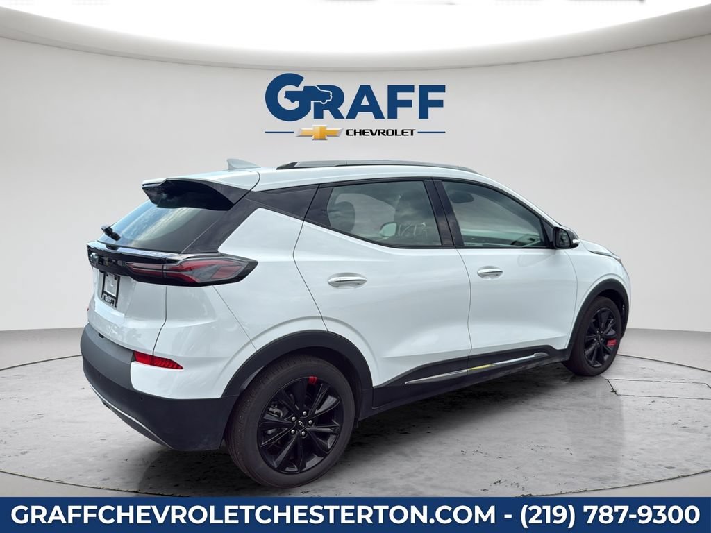 Used 2023 Chevrolet Bolt EUV Premier w/ Sun & Sound Package FWD image 15