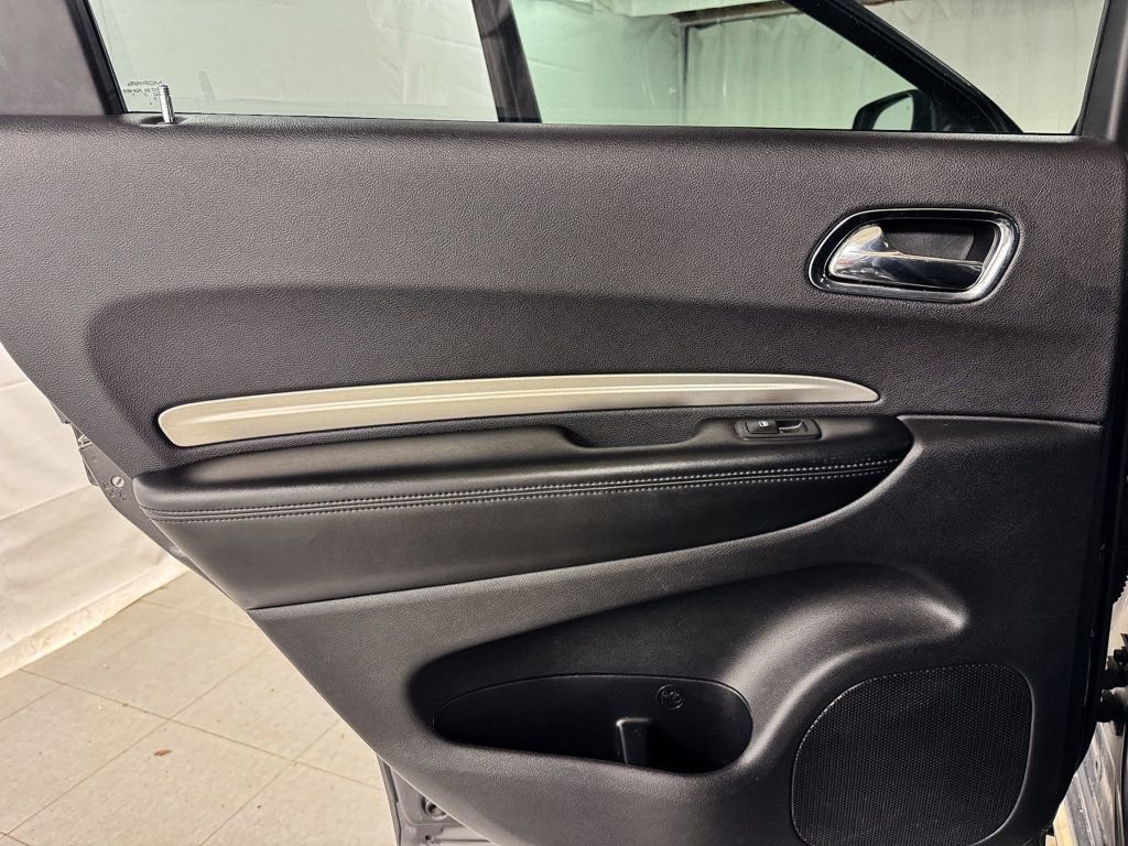 Used 2017 Dodge Durango SXT w/ 3rd Row Seating Group AWD/4WD image 14