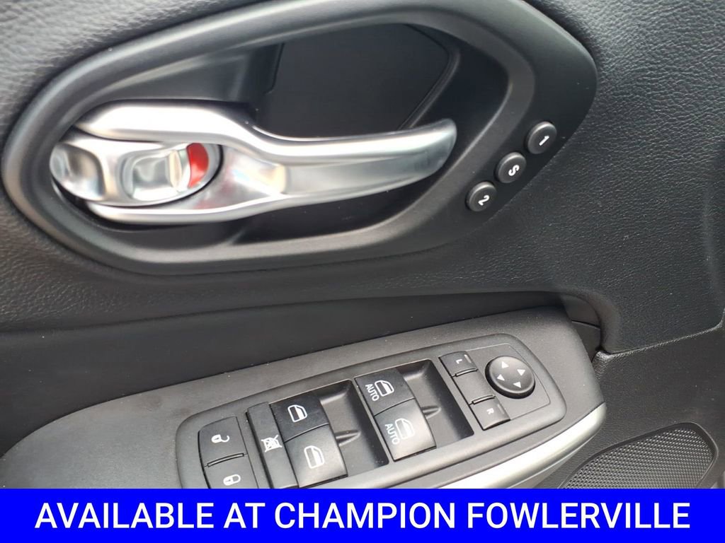 Used 2021 Jeep Cherokee High Altitude AWD/4WD image 15