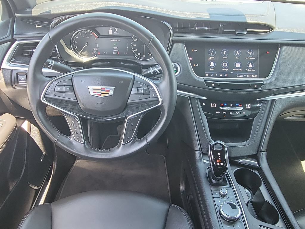 Certified 2024 Cadillac XT5 Premium Luxury FWD image 11