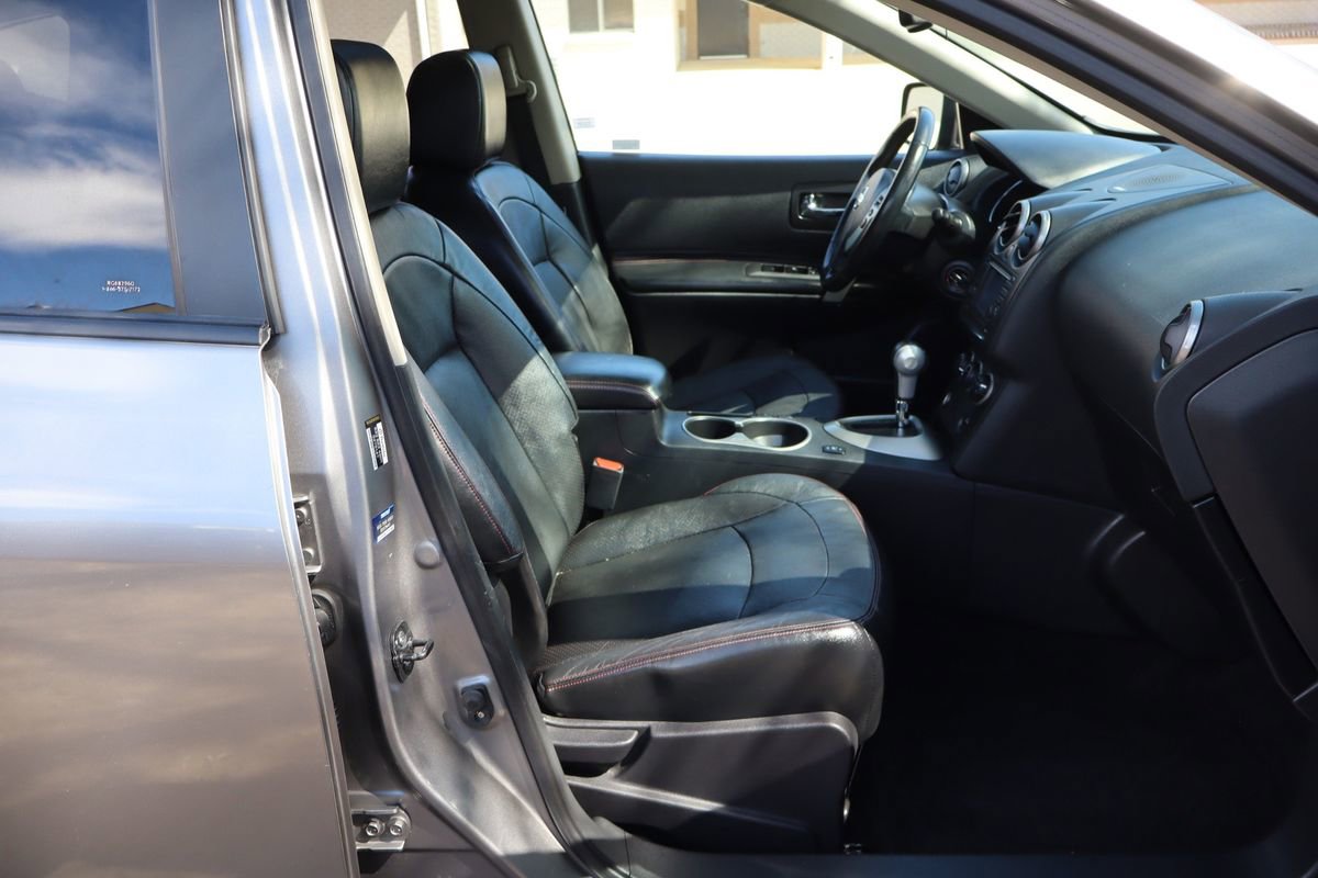 Used 2013 Nissan Rogue SL image 22