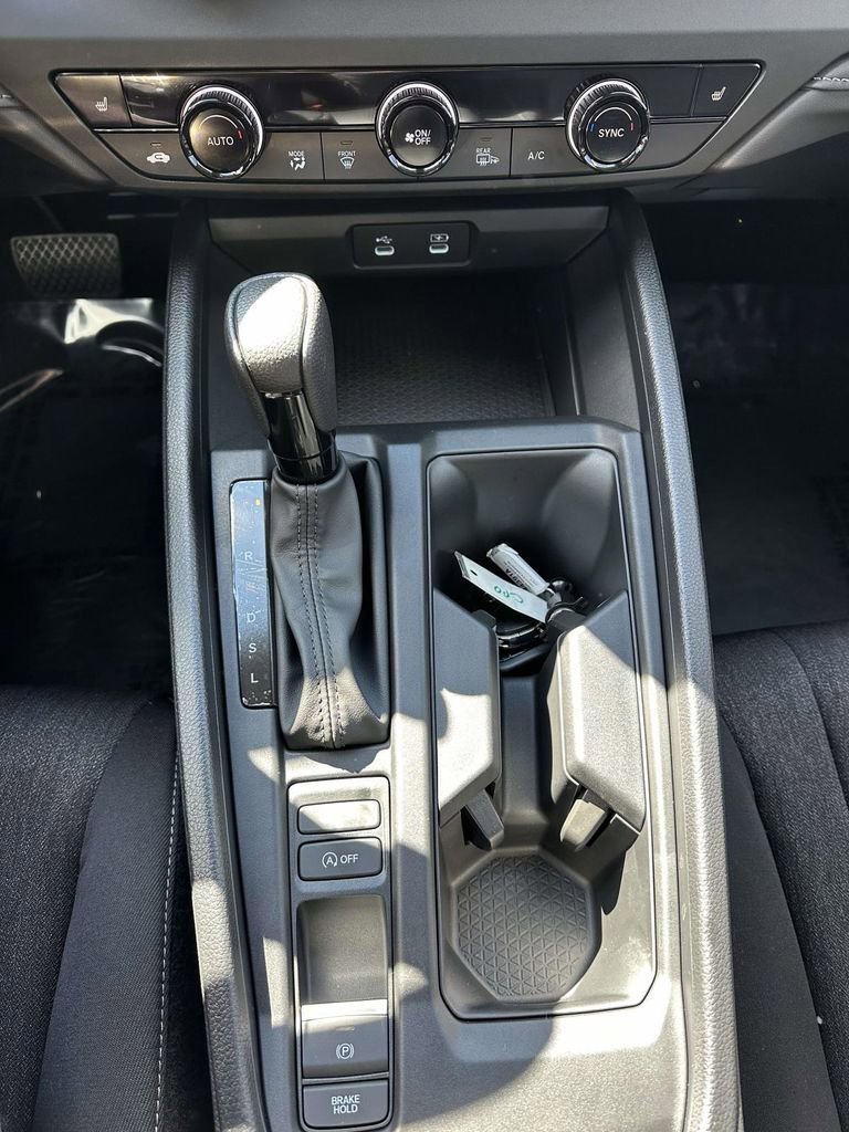 Certified 2025 Honda Accord SE image 18