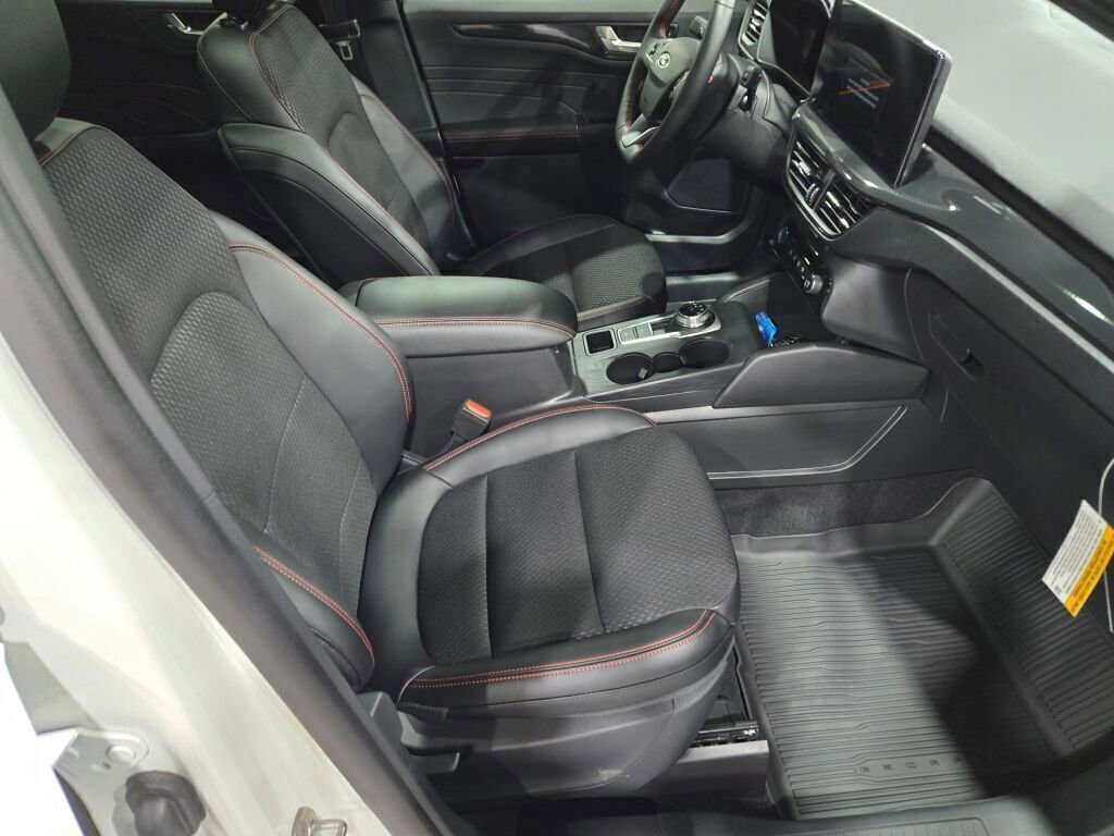 New 2025 Ford Escape ST-Line w/ Tech Pack #1 image 7