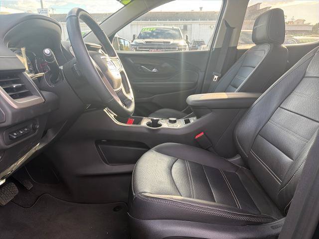 Used 2024 GMC Terrain Denali w/ Denali Premium Package AWD/4WD image 5