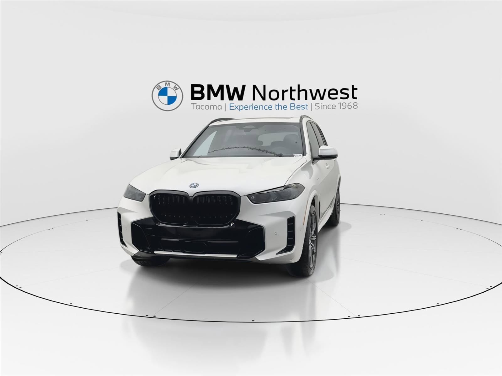 New 2026 BMW X5 xDrive50e w/ Executive Package image 8