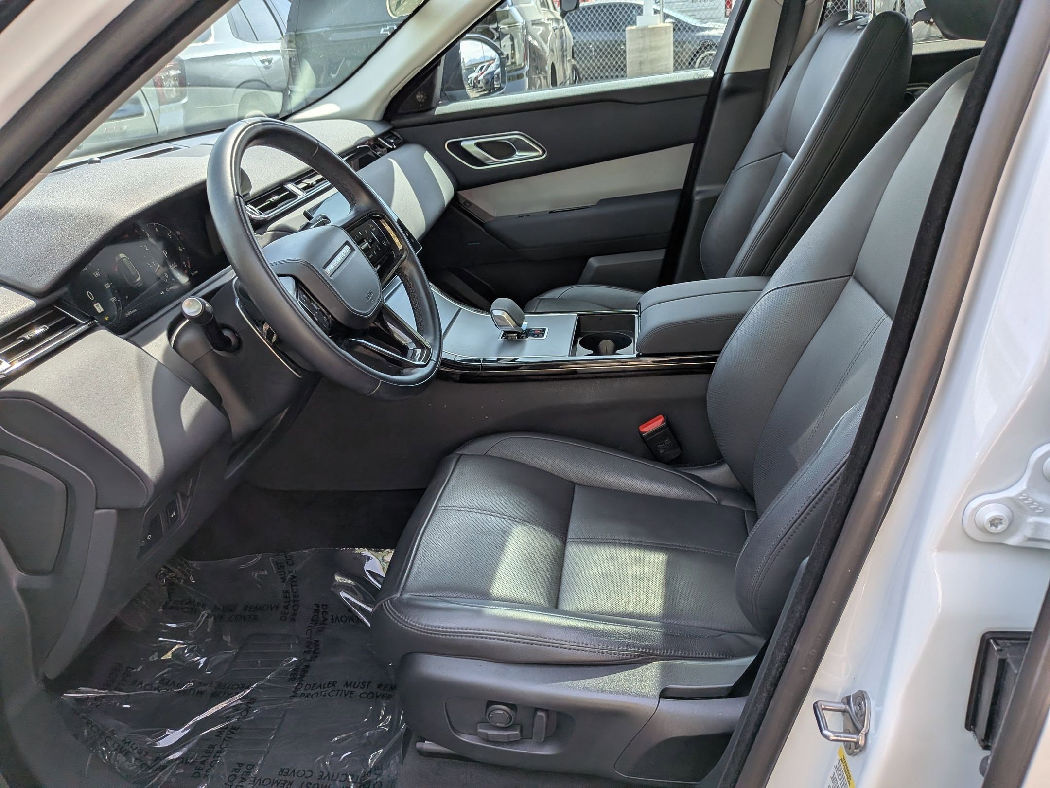 Used 2024 Land Rover Range Rover Velar S image 25