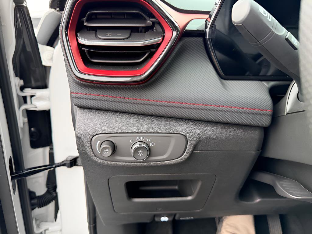 New 2026 Chevrolet TrailBlazer RS w/ Convenience Package image 25