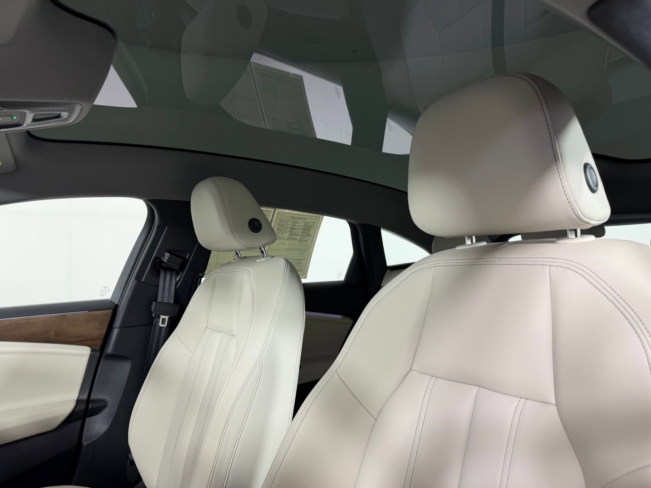 Certified 2025 Audi A6 e-tron Premium w/ Convenience Package image 22