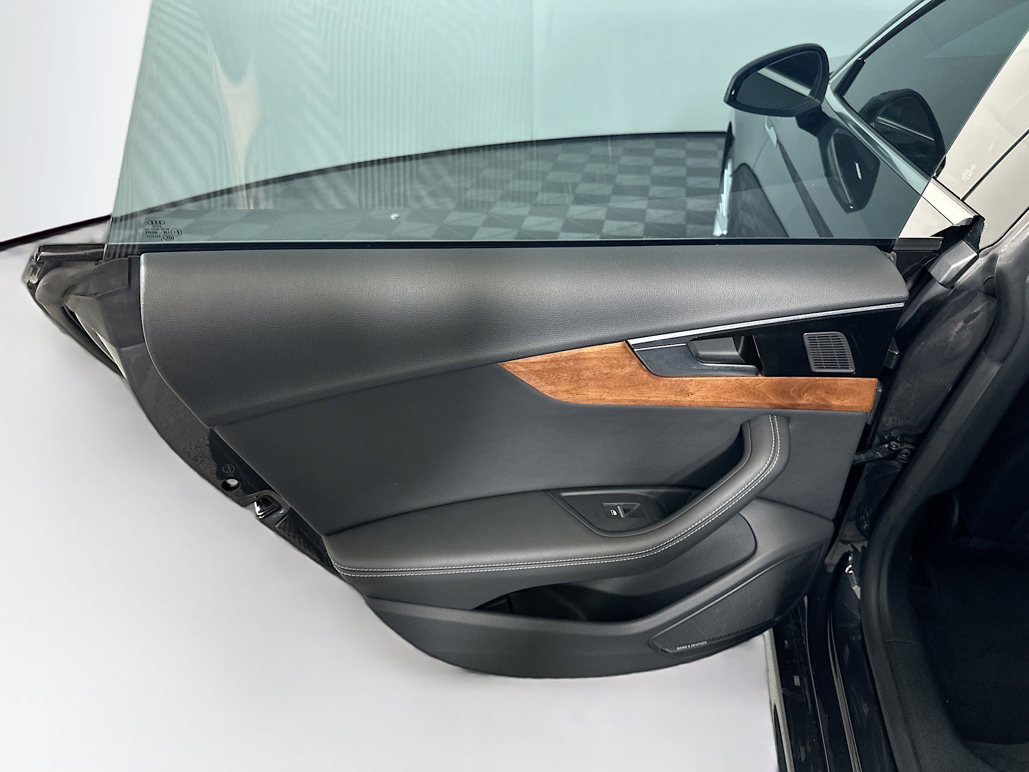 Used 2022 Audi A5 2.0T Premium Plus w/ Premium Plus image 26