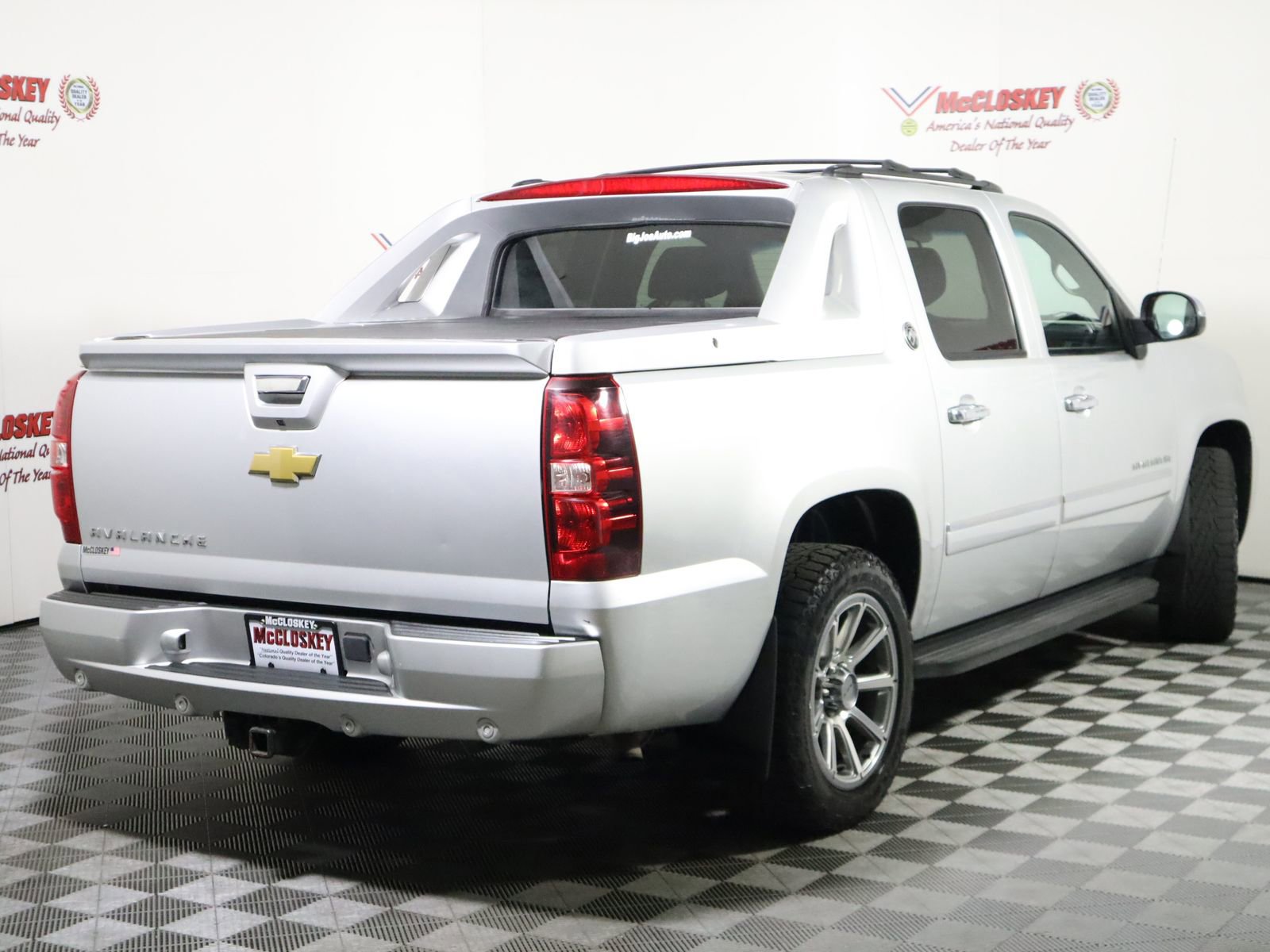 Used 2013 Chevrolet Avalanche LTZ image 5