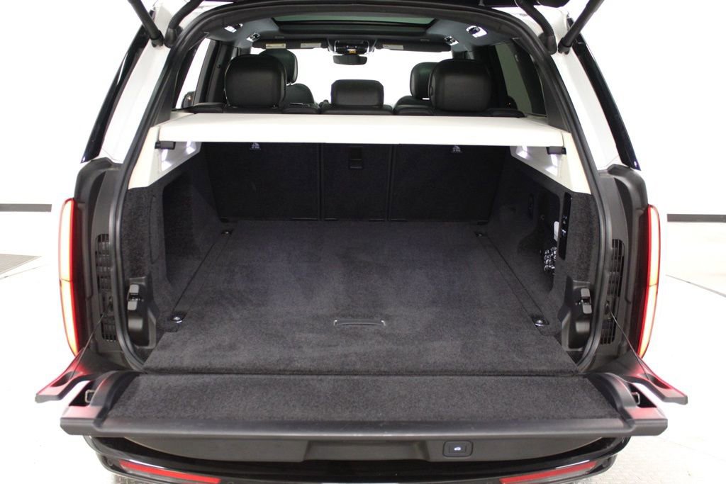 Certified 2023 Land Rover Range Rover SE image 44