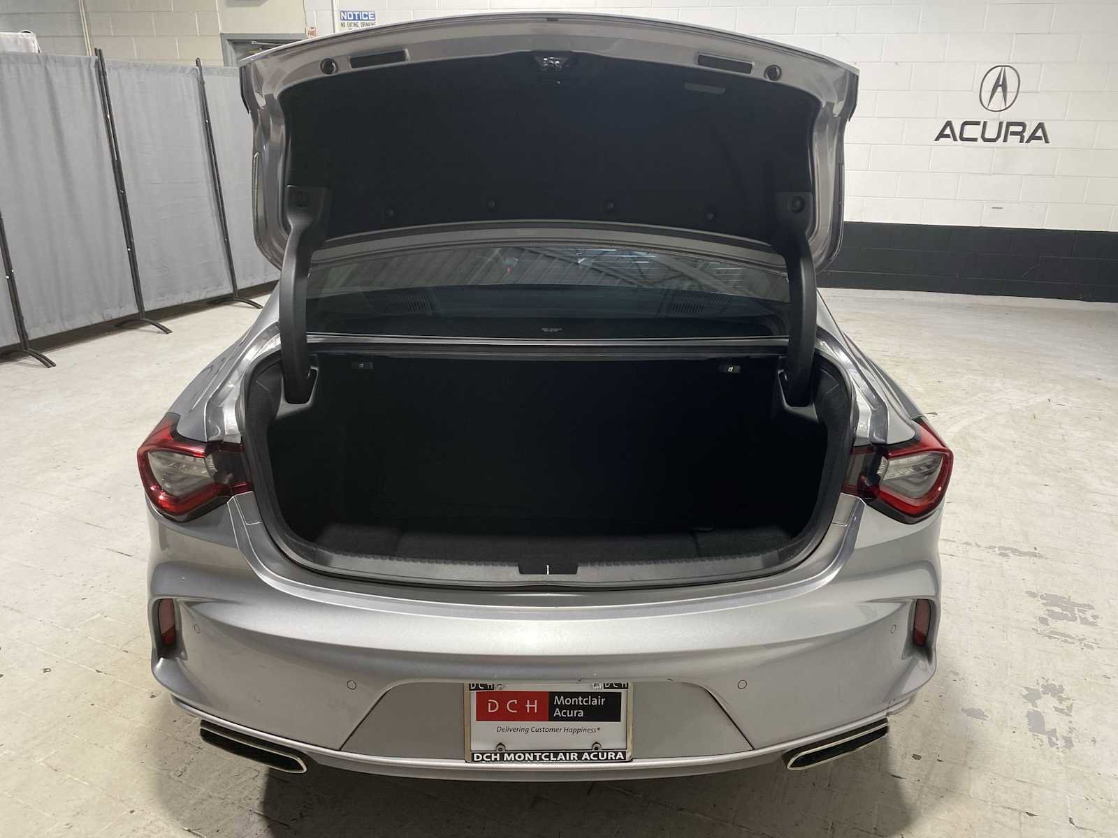 Used 2023 Acura TLX w/ Technology Package image 19