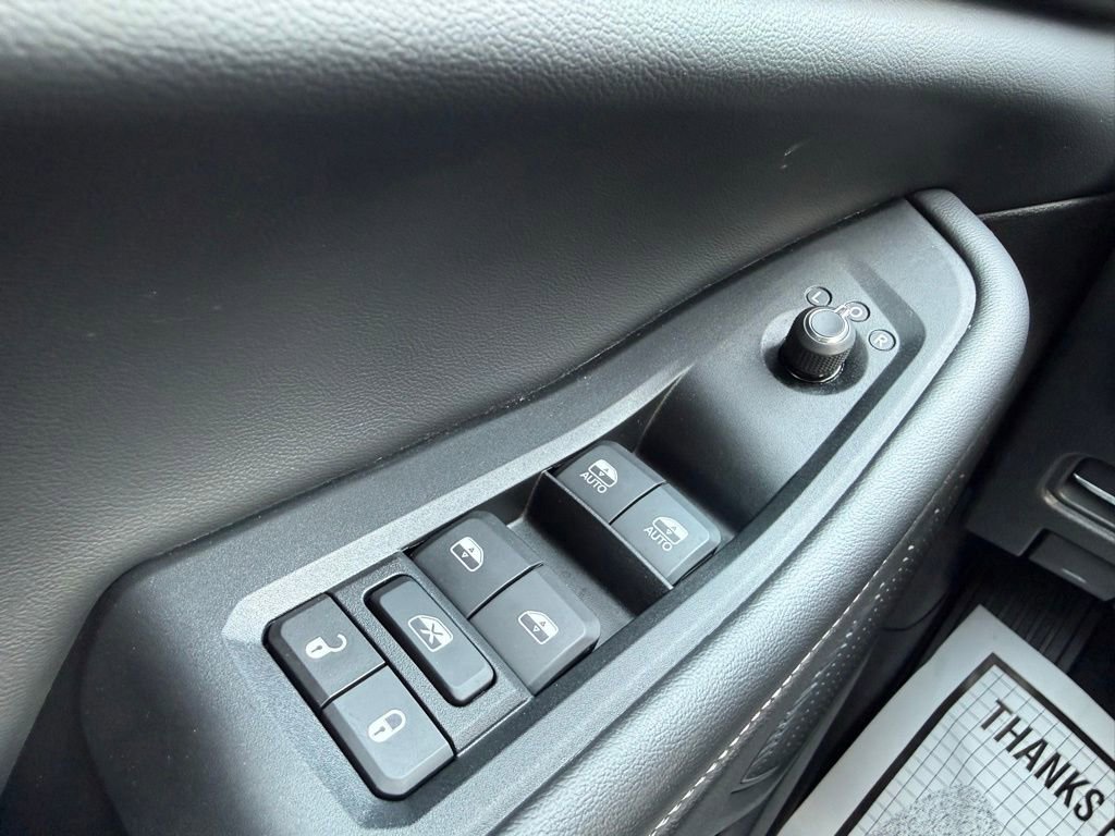 Certified 2023 Jeep Grand Cherokee L Laredo AWD/4WD image 23