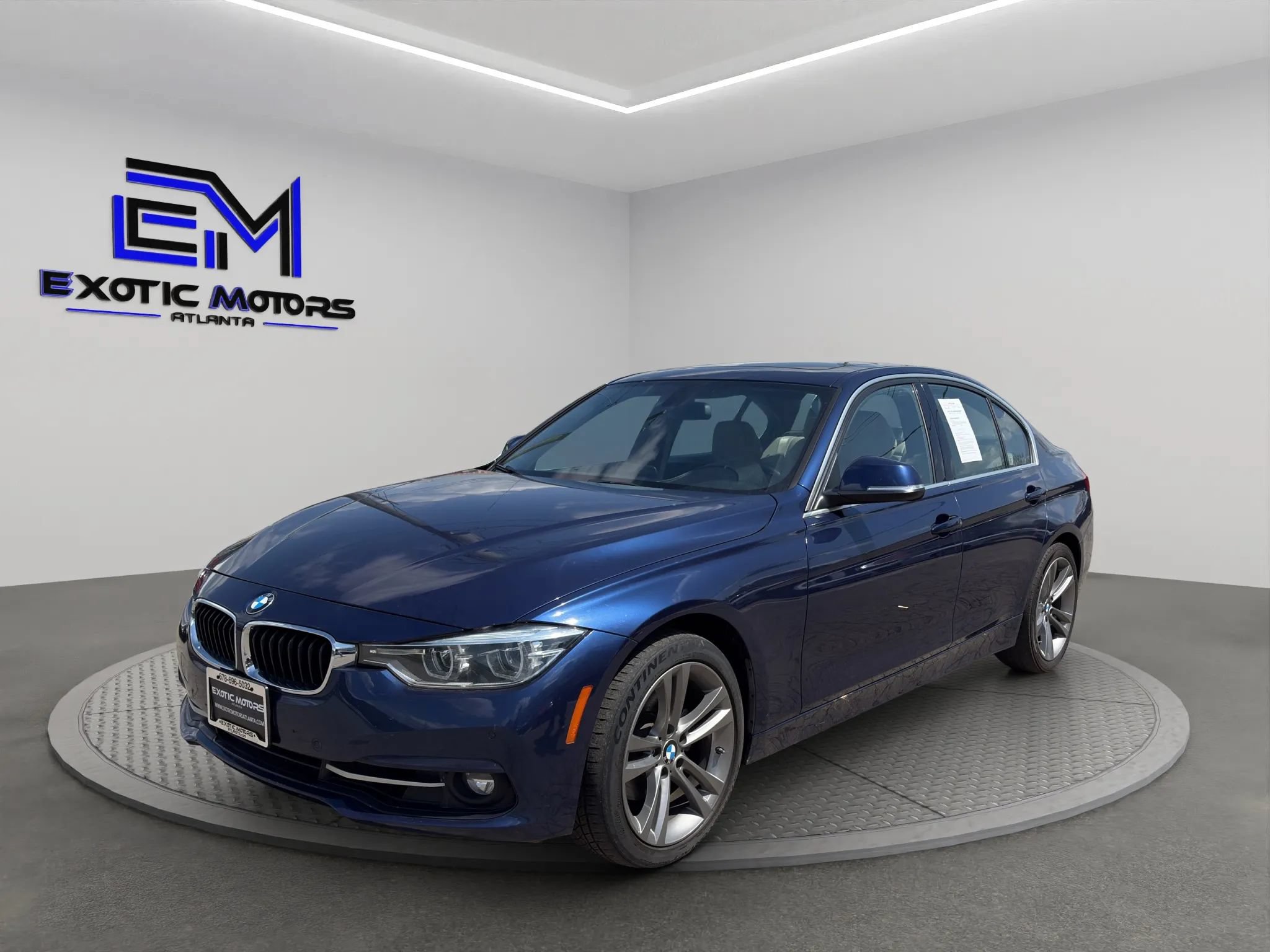 Used 2017 BMW 330i Sedan w/ Premium Package RWD image 1