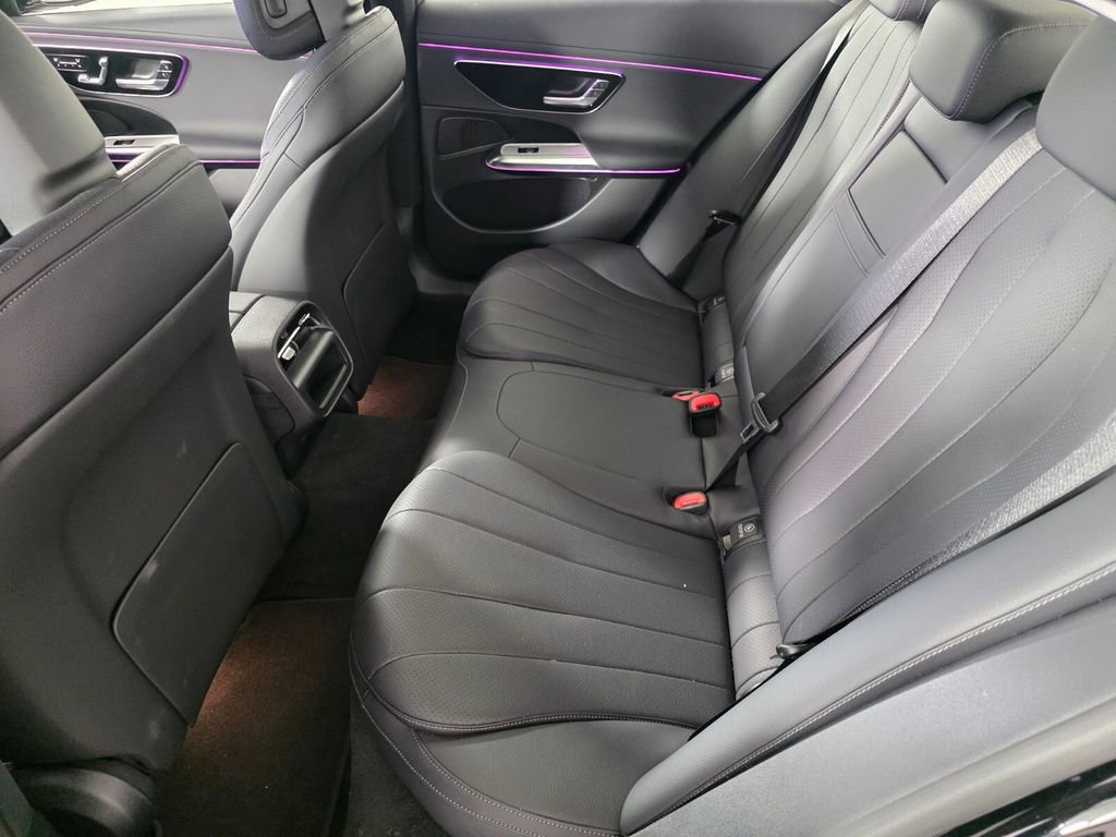 Used 2025 Mercedes-Benz E 350 Sedan image 14