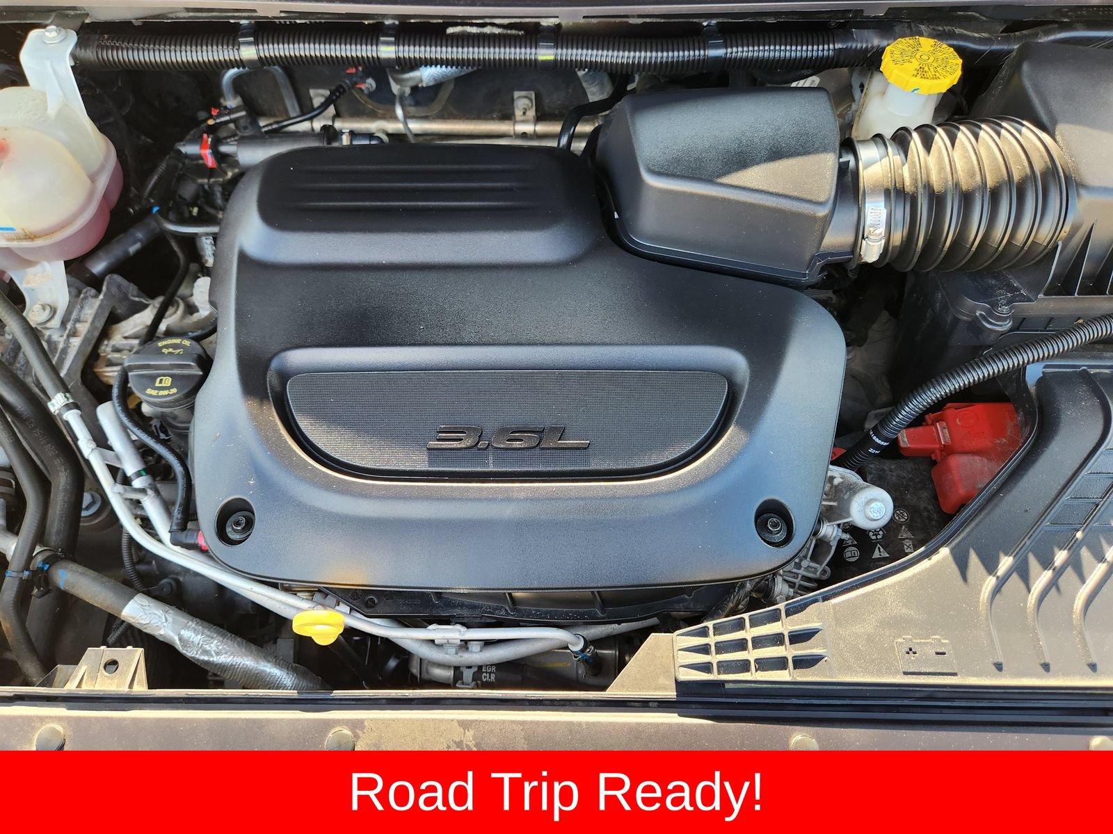 Used 2025 Chrysler Pacifica Select FWD image 41