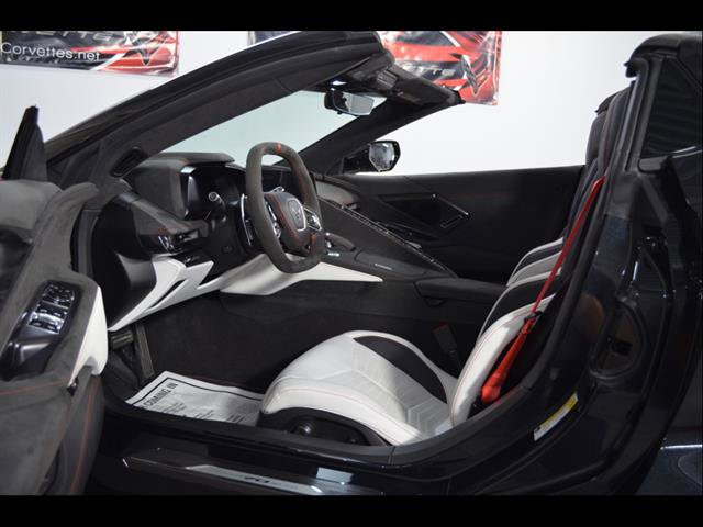 Used 2023 Chevrolet Corvette Stingray Premium Conv w/ Z51 Performance Package image 14