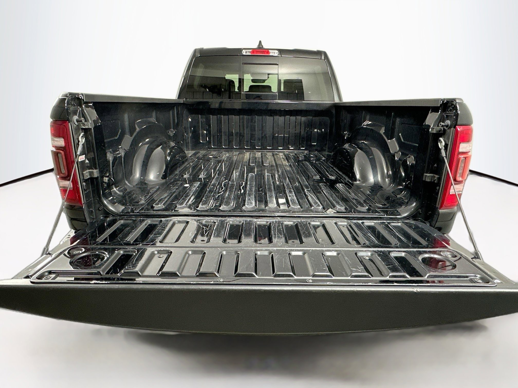 Used 2022 RAM 1500 Laramie RWD image 25