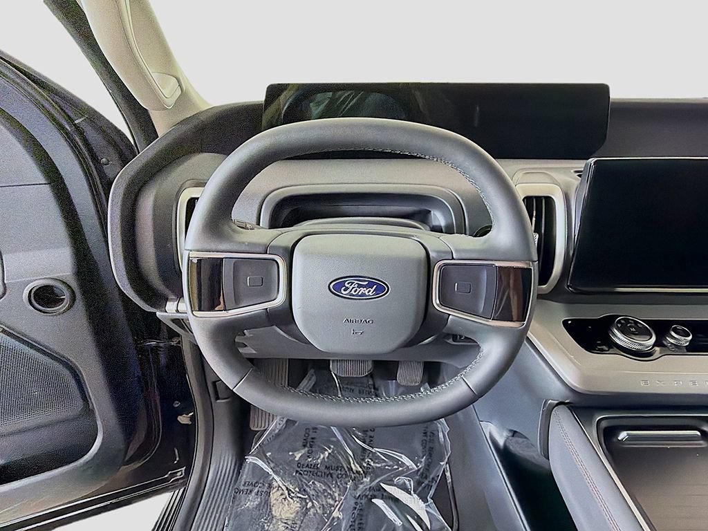 Used 2025 Ford Expedition Max Active AWD/4WD image 32