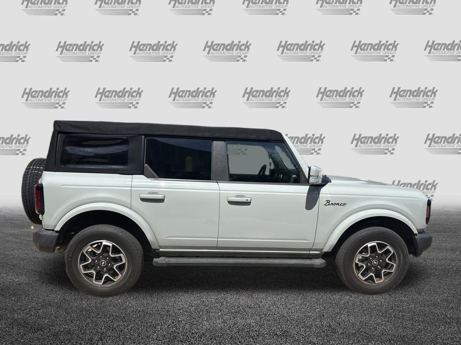 Used 2021 Ford Bronco Outer Banks AWD/4WD image 11