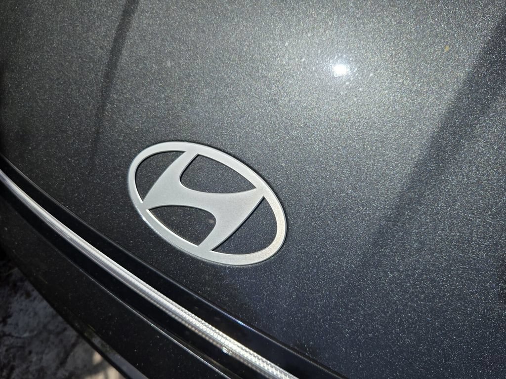 Certified 2025 Hyundai Sonata SE FWD image 9