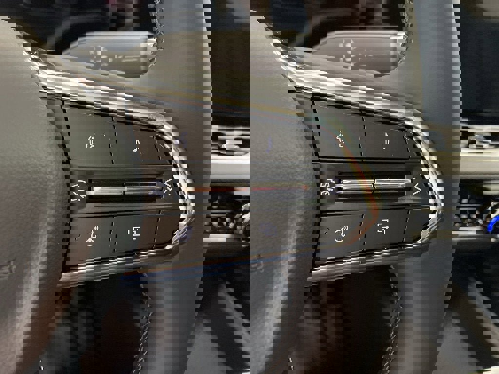 New 2026 Chevrolet Equinox LT w/ Convenience Package II image 25