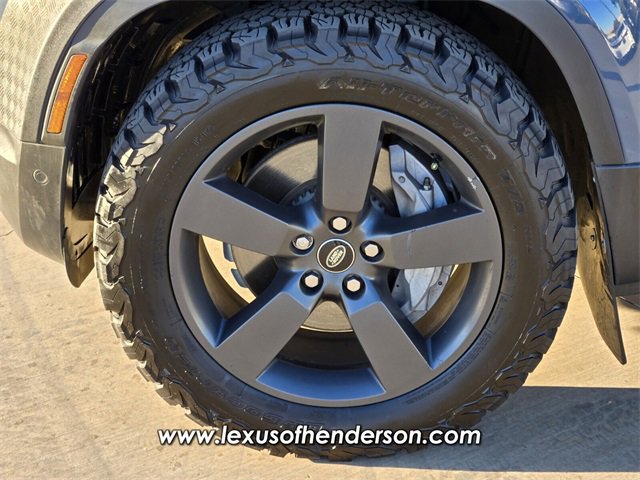 Used 2023 Land Rover Defender 110 SE image 9