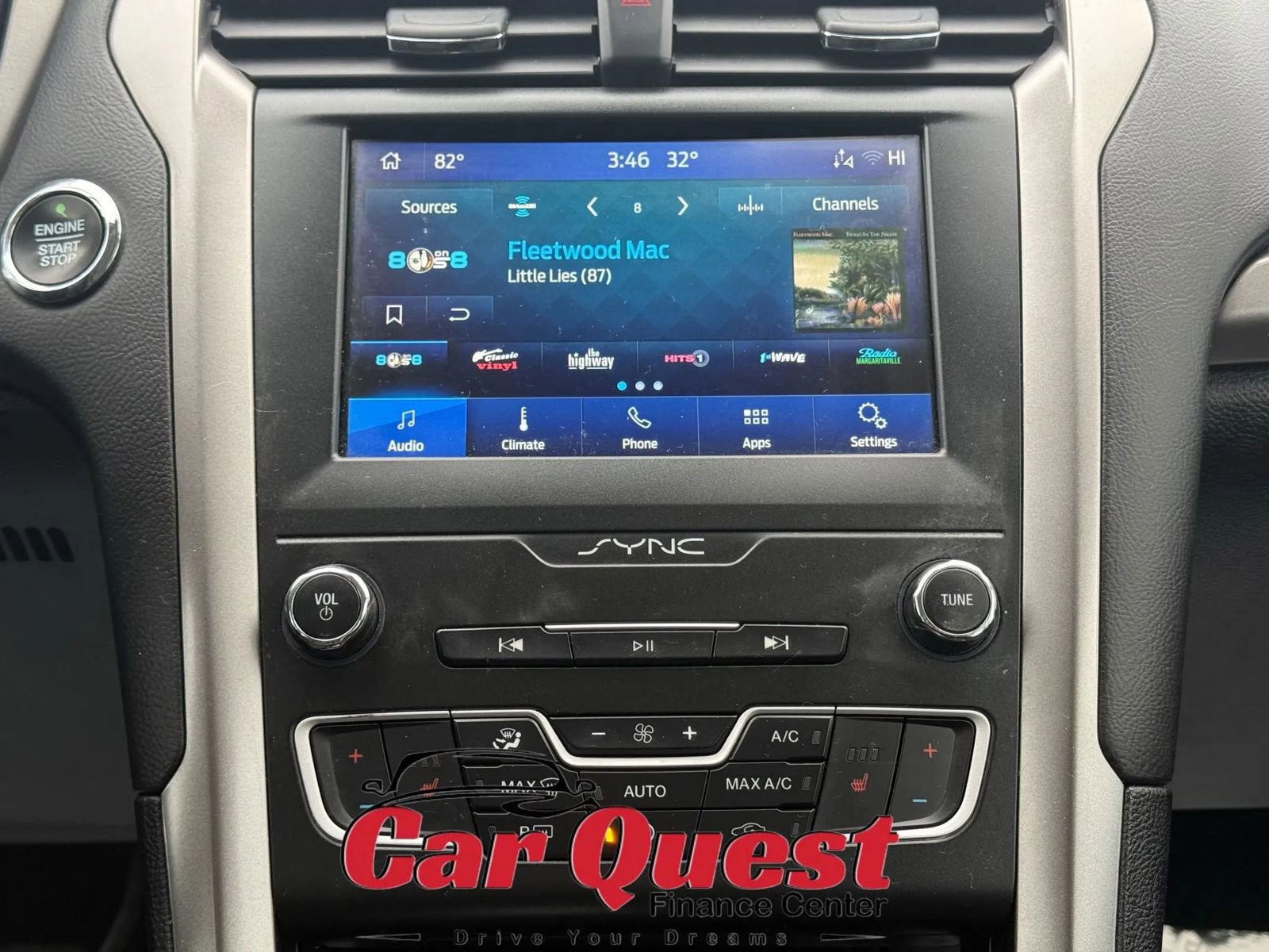 Used 2020 Ford Fusion SE image 23