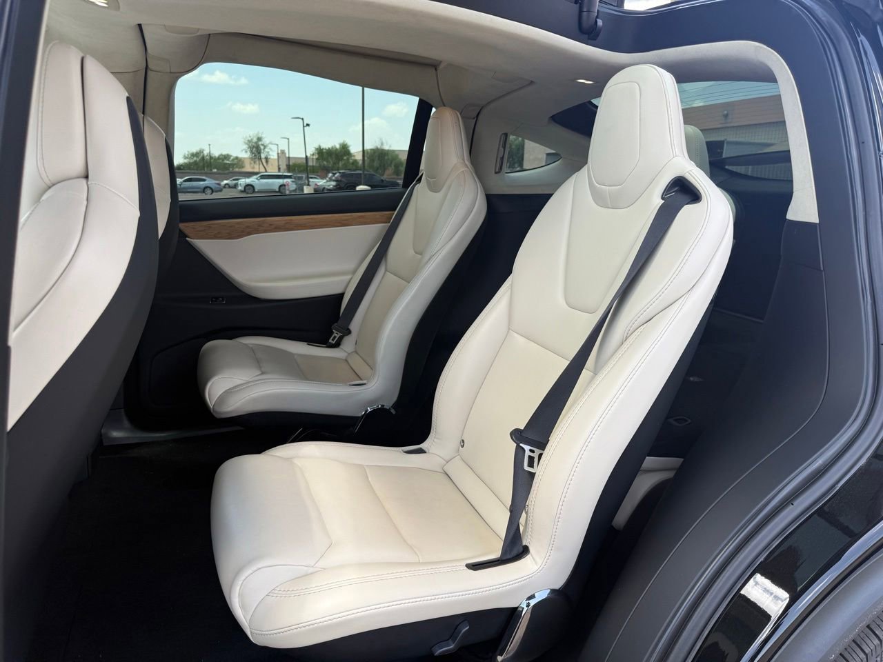 Used 2018 Tesla Model X 75D AWD/4WD image 9