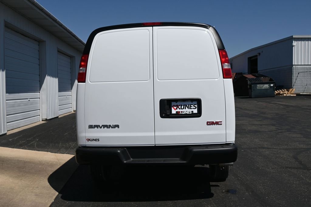 New 2026 GMC Savana 3500 Extended RWD image 5
