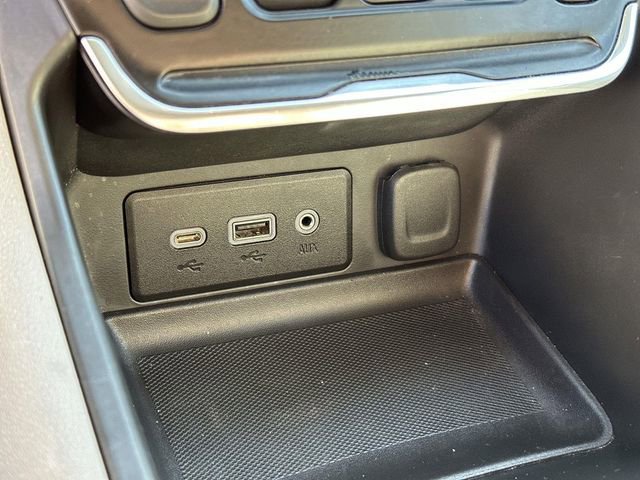 Used 2021 GMC Terrain SLE image 36