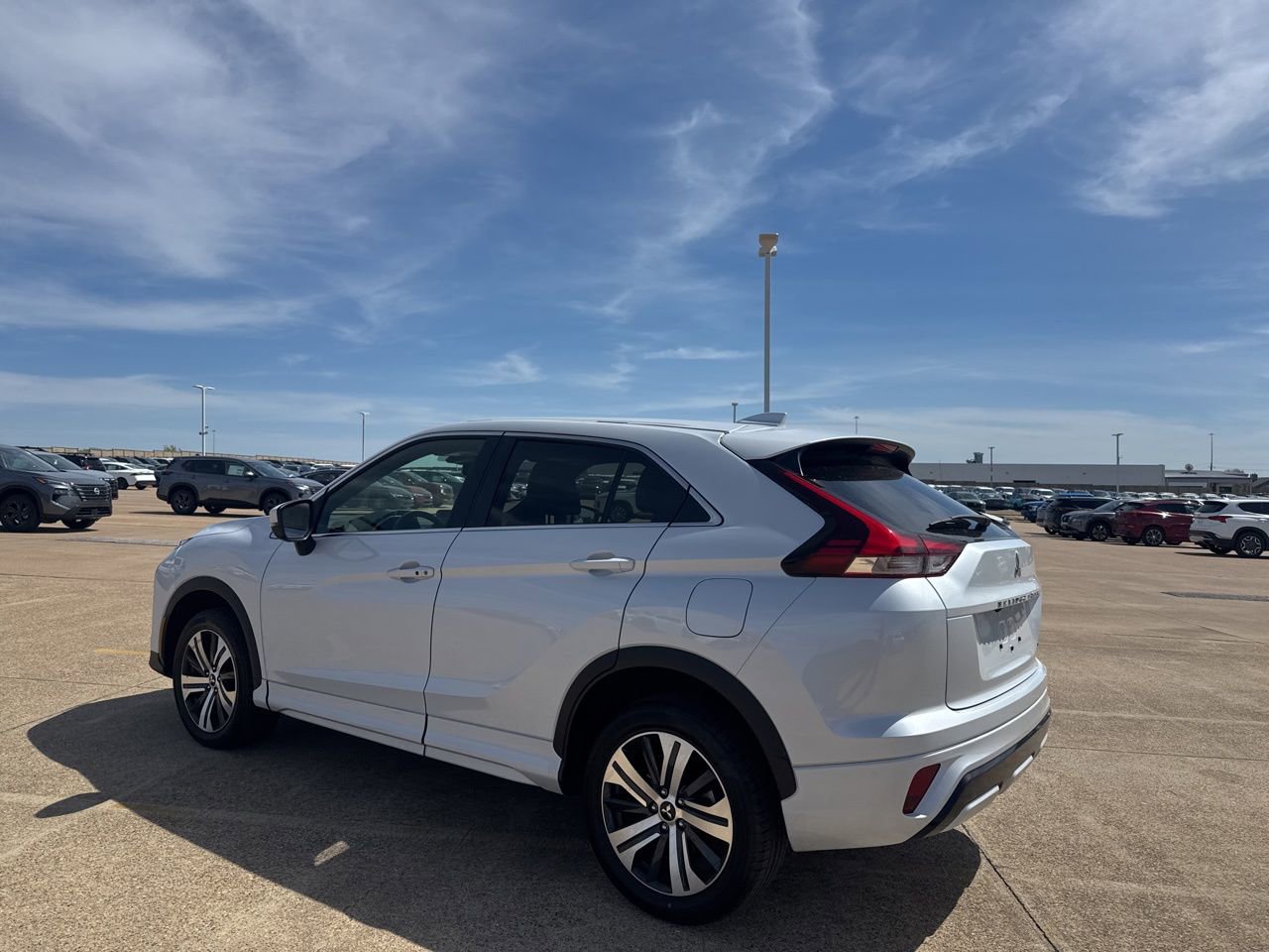 Used 2025 Mitsubishi Eclipse Cross SEL image 14