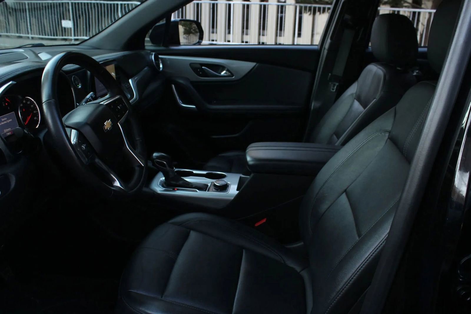 Used 2019 Chevrolet Blazer LT w/ Sound & Technology Package FWD image 15