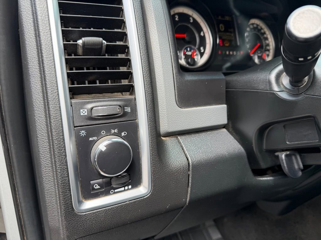 Used 2017 RAM 2500 SLT AWD/4WD image 19