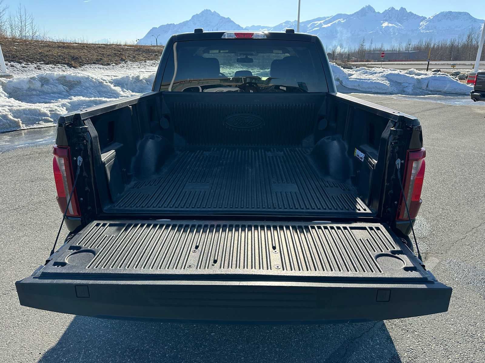 Used 2024 Ford F150 XLT w/ Tow/Haul Package AWD/4WD image 14
