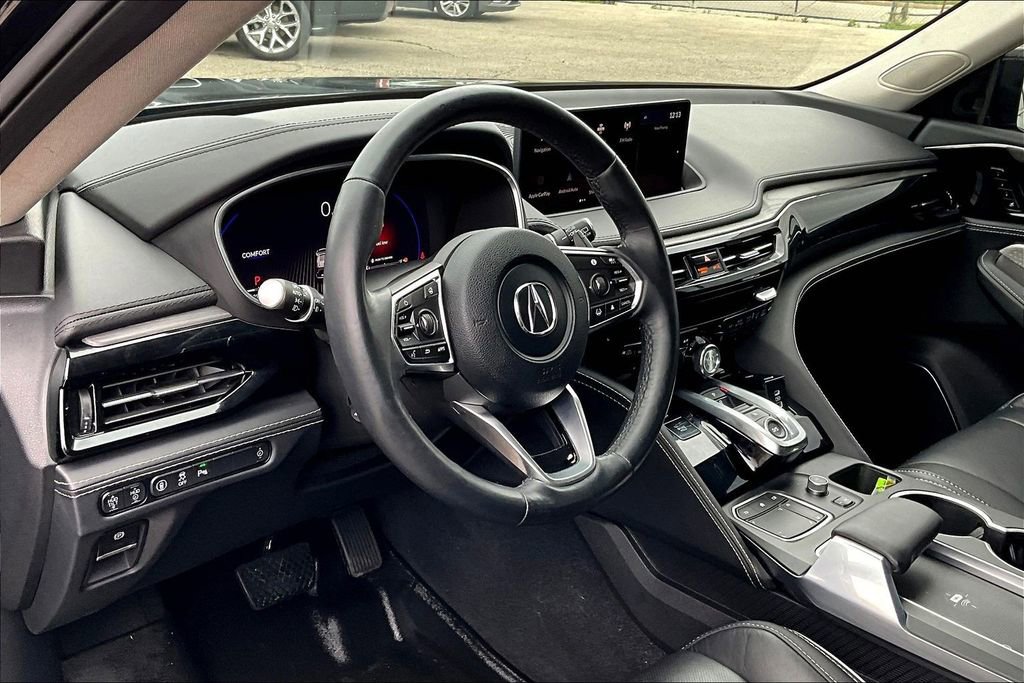 Used 2023 Acura MDX SH-AWD w/ Advance Package image 16