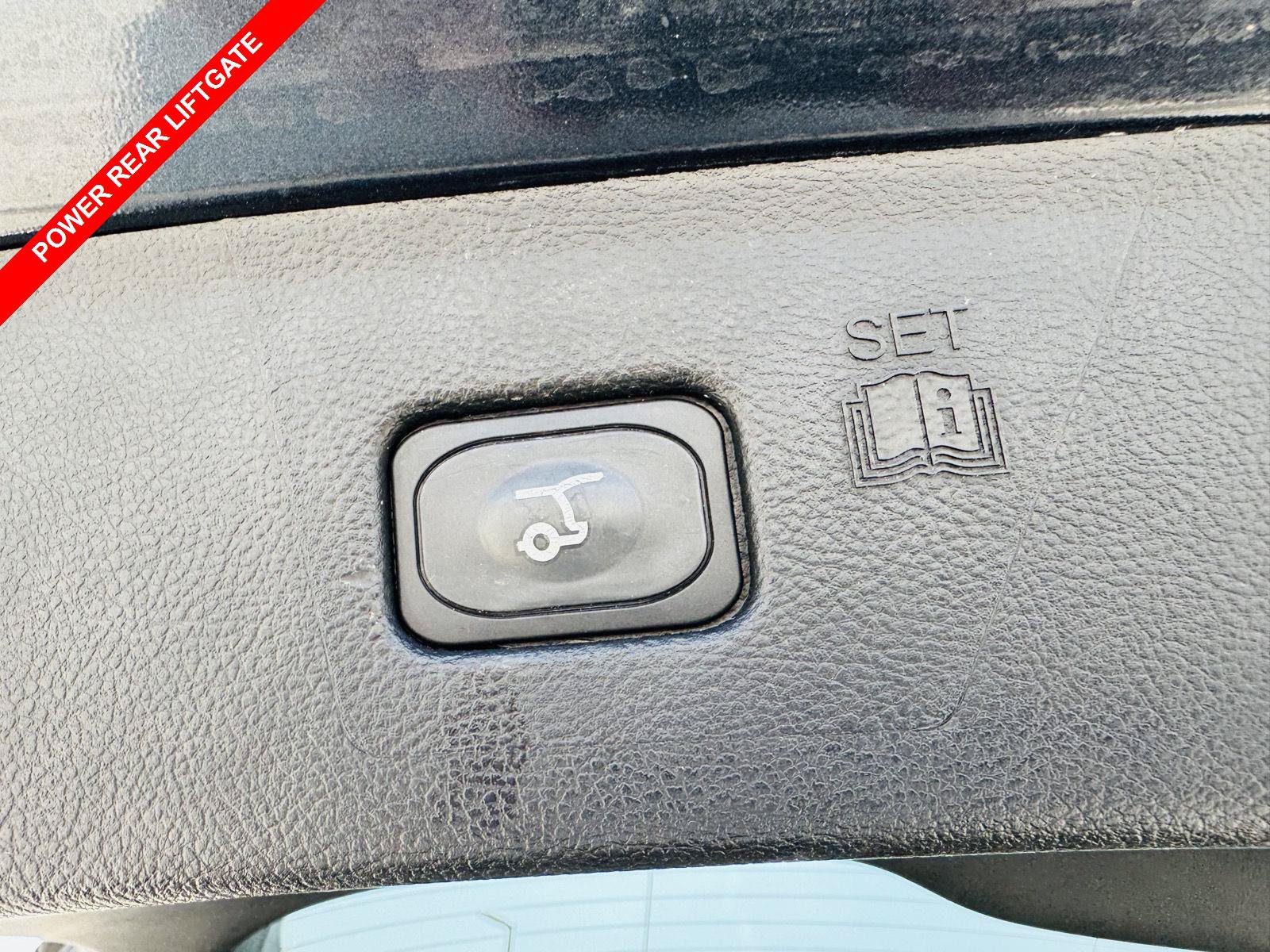 Used 2024 Ford Edge SEL w/ Convenience Package AWD/4WD image 12