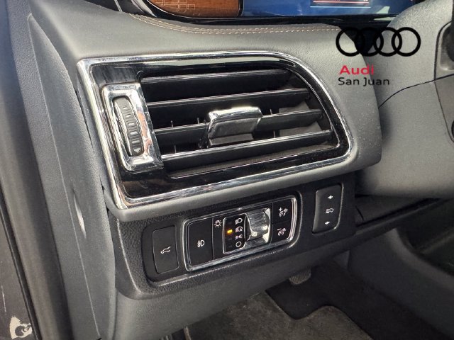 Used 2024 Lincoln Navigator L Black Label AWD/4WD image 33