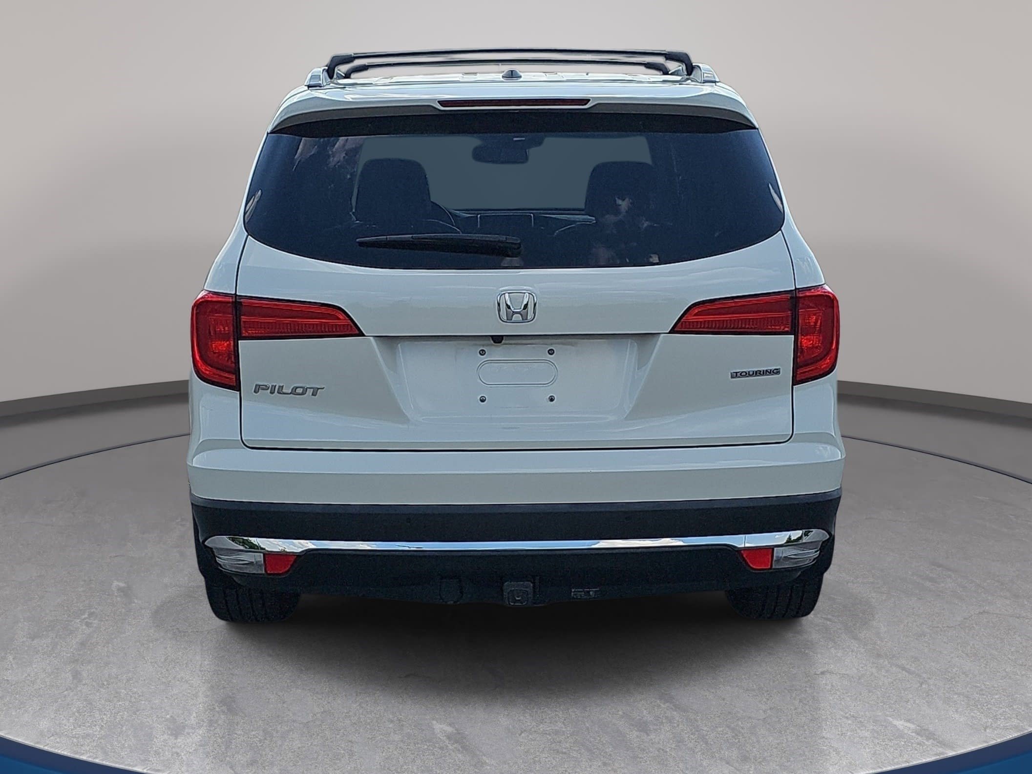 Used 2018 Honda Pilot Touring image 6